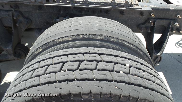 image for item DE0169 2007 International 9400i semi truck