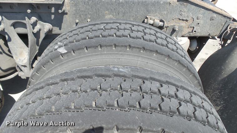 image for item DE0169 2007 International 9400i semi truck