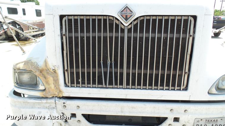 image for item DE0169 2007 International 9400i semi truck