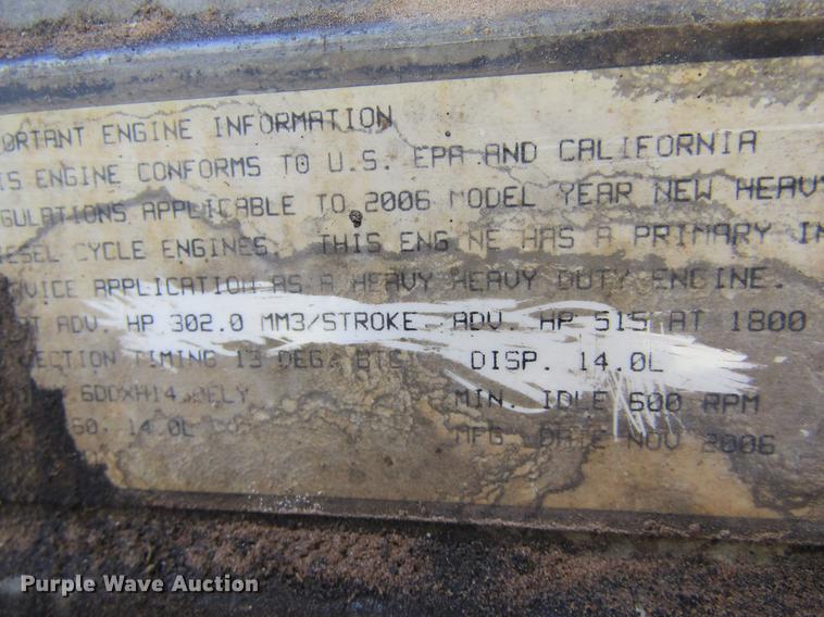 image for item DE6818 2007 Freightliner Columbia semi truck