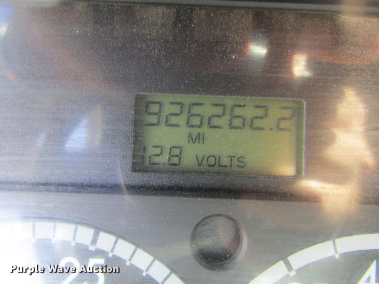 image for item DE6818 2007 Freightliner Columbia semi truck