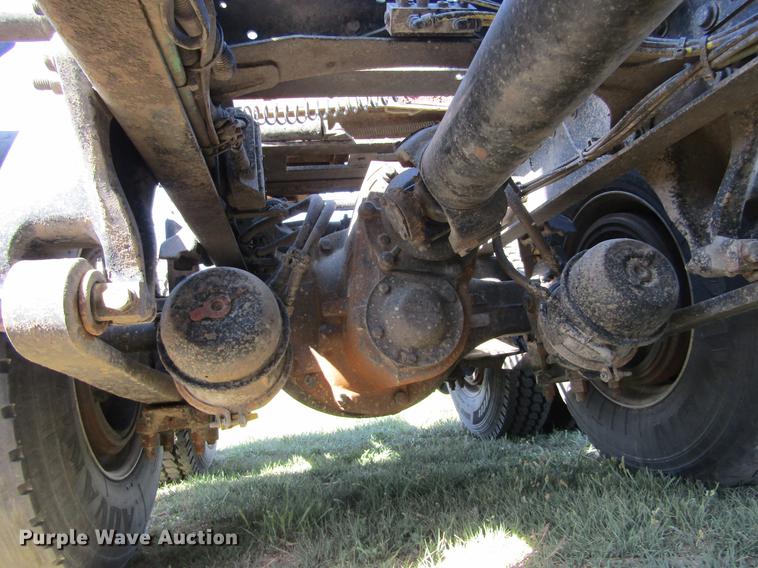 image for item DE6818 2007 Freightliner Columbia semi truck