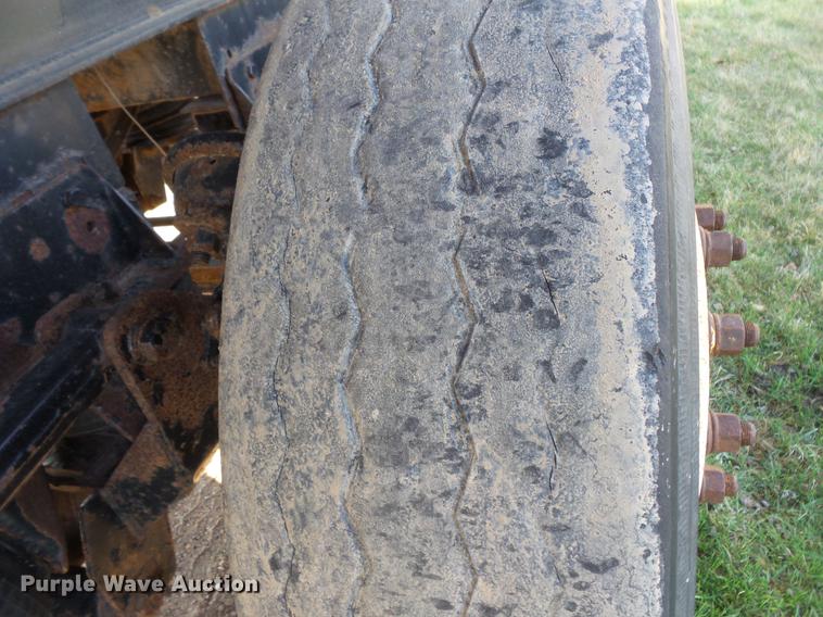 image for item DV9707 1981 Stec Load Line end dump trailer