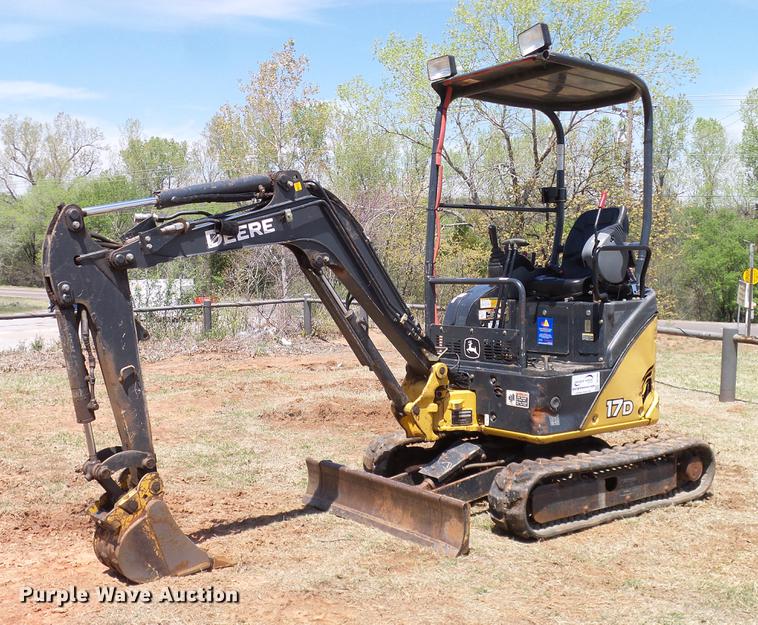 image for item DD1264 2012 John Deere 17D mini excavator