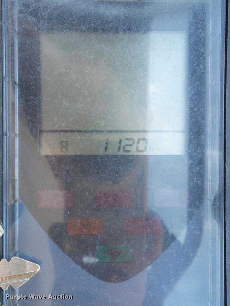 image for item DD1264 2012 John Deere 17D mini excavator