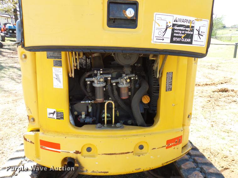 image for item DD1264 2012 John Deere 17D mini excavator