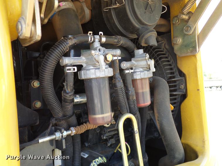 image for item DD1264 2012 John Deere 17D mini excavator