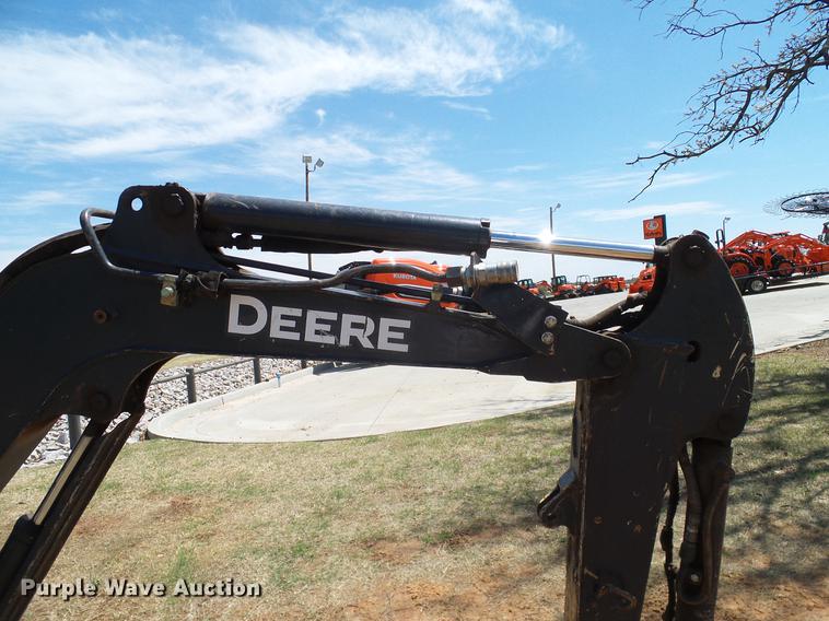 image for item DD1264 2012 John Deere 17D mini excavator