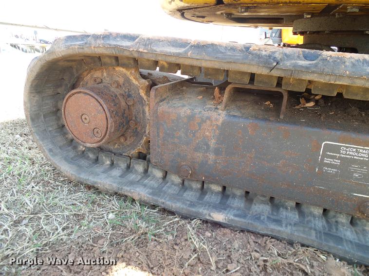 image for item DD1264 2012 John Deere 17D mini excavator