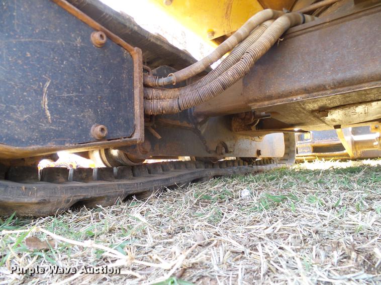 image for item DD1264 2012 John Deere 17D mini excavator