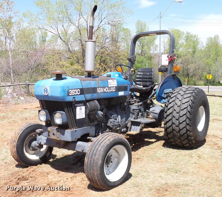 image for item DD1265 1997 New Holland 3930 tractor