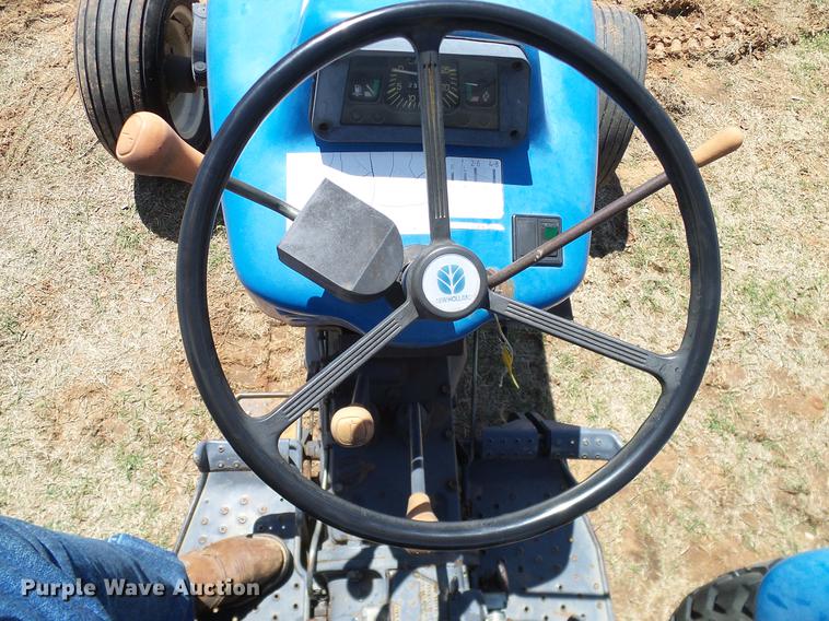 image for item DD1265 1997 New Holland 3930 tractor