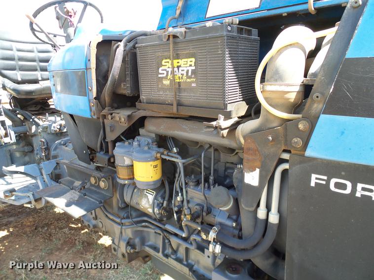 image for item DD1265 1997 New Holland 3930 tractor