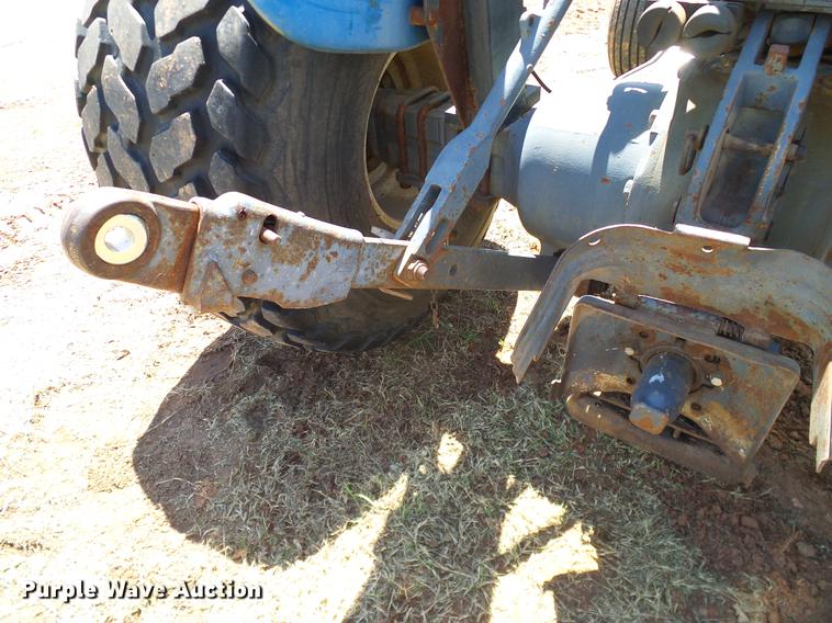 image for item DD1265 1997 New Holland 3930 tractor
