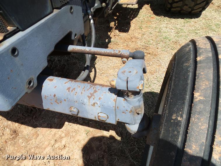 image for item DD1265 1997 New Holland 3930 tractor