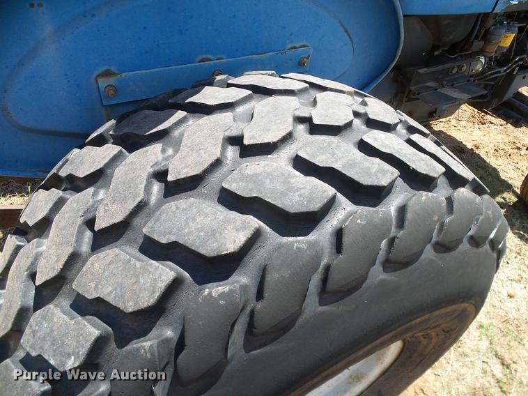 image for item DD1265 1997 New Holland 3930 tractor