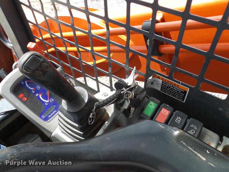 image for item DD1266 2014 Kubota SVL75-2 skid steer