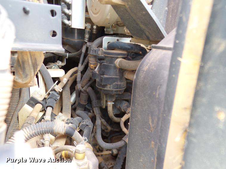 image for item DD1266 2014 Kubota SVL75-2 skid steer