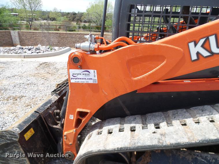 image for item DD1266 2014 Kubota SVL75-2 skid steer