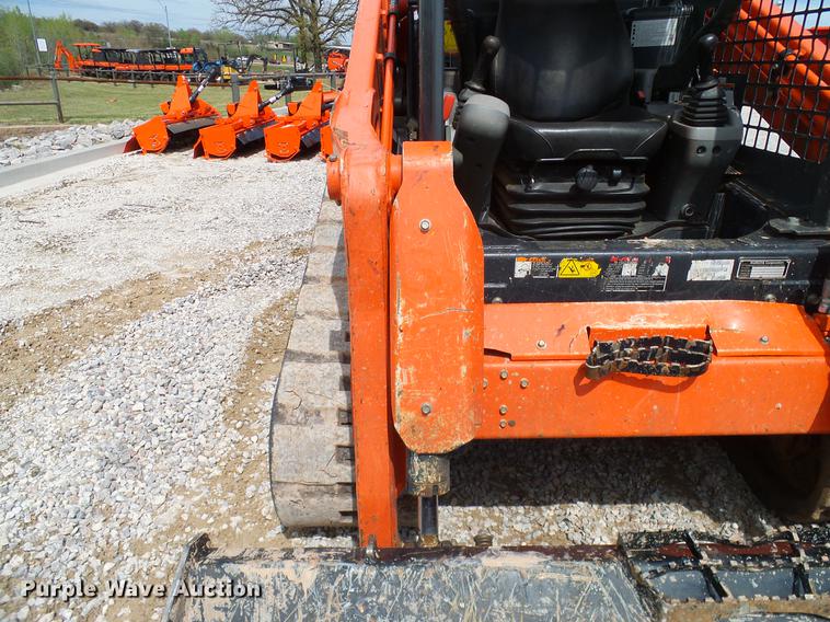 image for item DD1266 2014 Kubota SVL75-2 skid steer