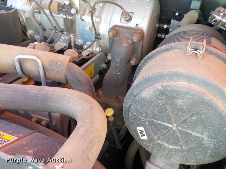 image for item DD1267 2014 Kubota SVL75-2 skid steer