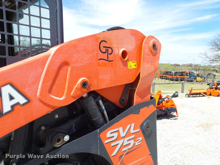 image for item DD1267 2014 Kubota SVL75-2 skid steer
