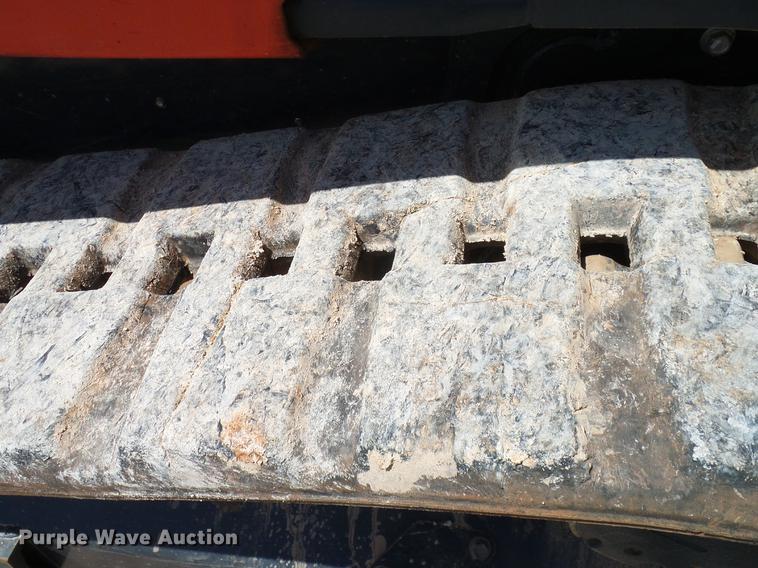 image for item DD1267 2014 Kubota SVL75-2 skid steer