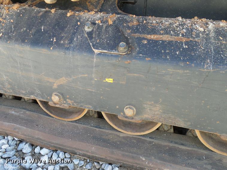 image for item DD1267 2014 Kubota SVL75-2 skid steer