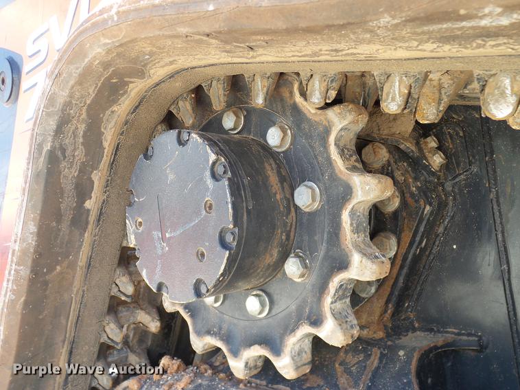 image for item DD1267 2014 Kubota SVL75-2 skid steer