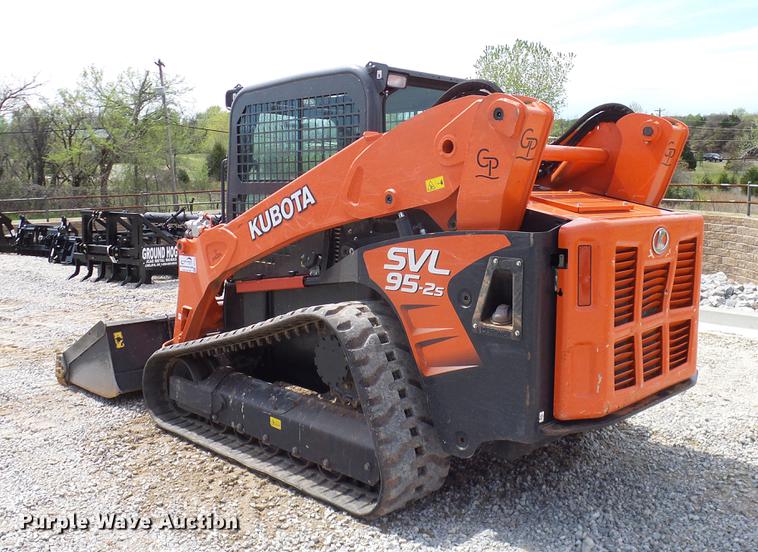 image for item DD1268 2016 Kubota SVL95-2 skid steer