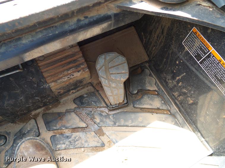 image for item DD1268 2016 Kubota SVL95-2 skid steer