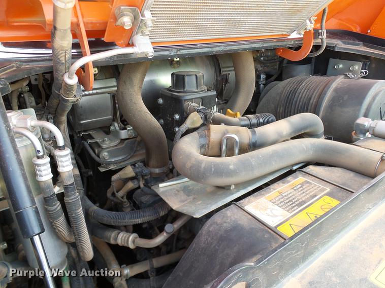 image for item DD1268 2016 Kubota SVL95-2 skid steer