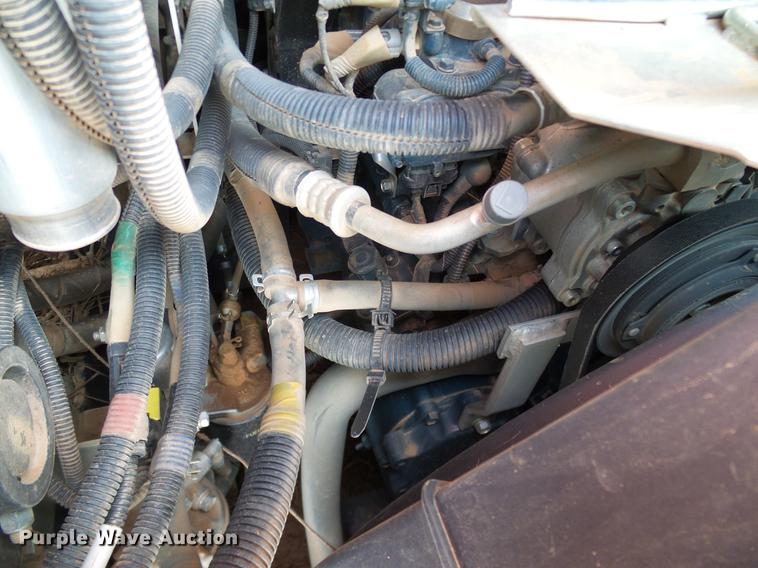 image for item DD1268 2016 Kubota SVL95-2 skid steer