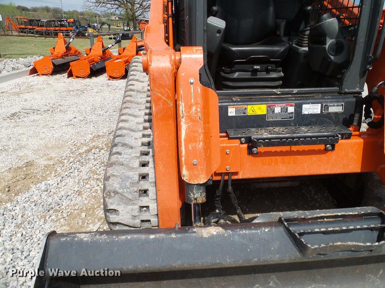 image for item DD1268 2016 Kubota SVL95-2 skid steer
