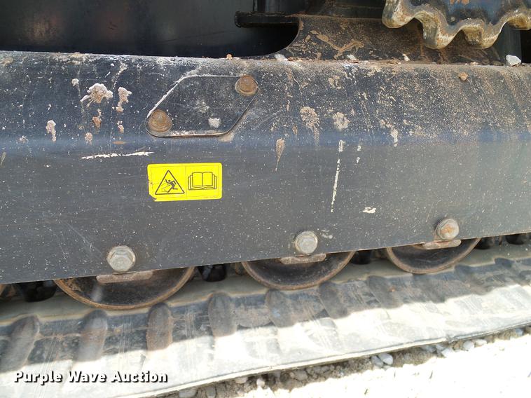 image for item DD1268 2016 Kubota SVL95-2 skid steer