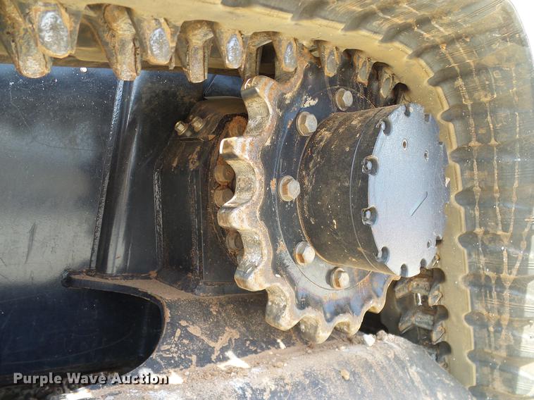 image for item DD1268 2016 Kubota SVL95-2 skid steer