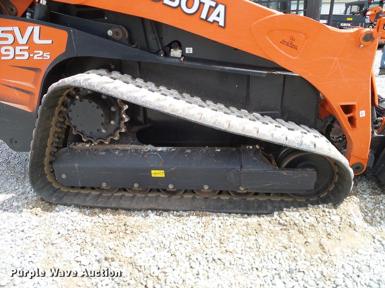 image for item DD1268 2016 Kubota SVL95-2 skid steer