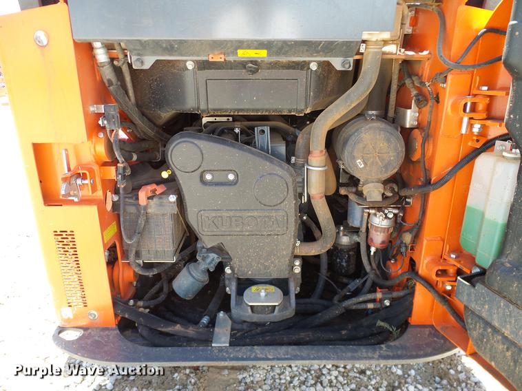 image for item DD1269 2016 Kubota SSV65 skid steer