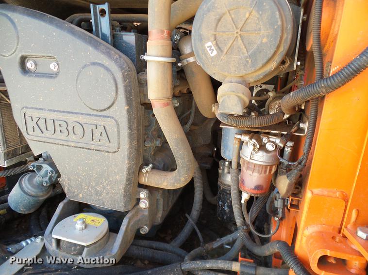 image for item DD1269 2016 Kubota SSV65 skid steer