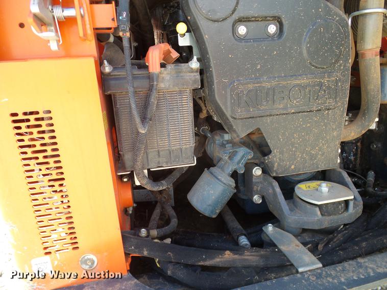 image for item DD1269 2016 Kubota SSV65 skid steer