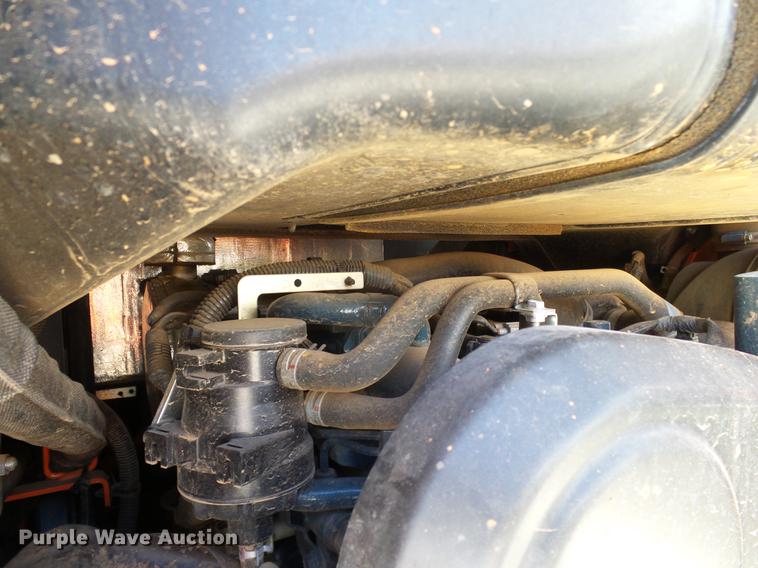 image for item DD1269 2016 Kubota SSV65 skid steer