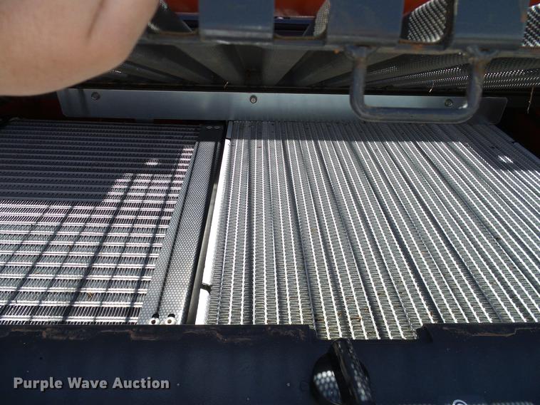 image for item DD1269 2016 Kubota SSV65 skid steer