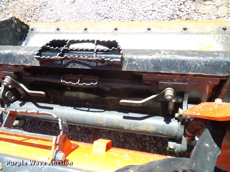 image for item DD1269 2016 Kubota SSV65 skid steer