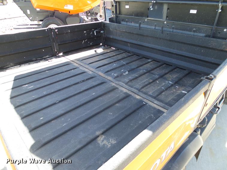image for item DD1270 2016 Kubota RTVX1140 utility vehicle
