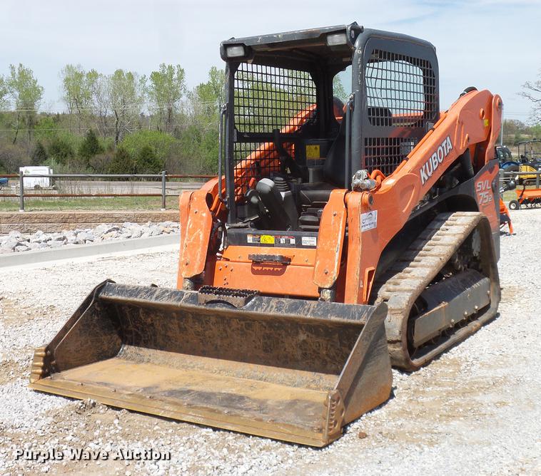 image for item DD1273 2015 Kubota SVL75-2 skid steer