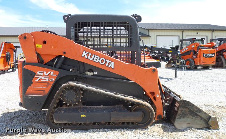 image for item DD1273 2015 Kubota SVL75-2 skid steer
