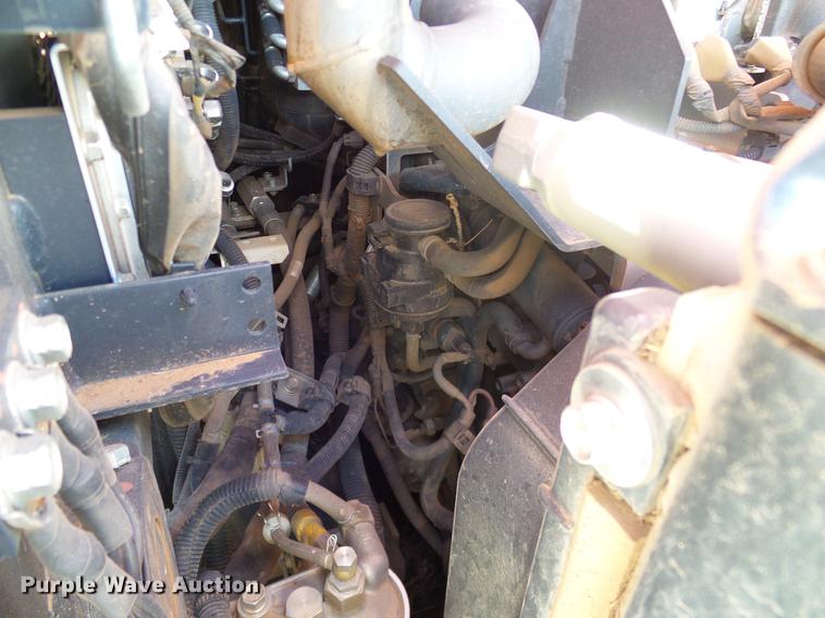 image for item DD1273 2015 Kubota SVL75-2 skid steer