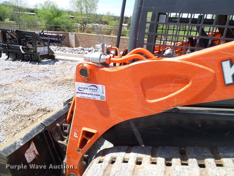 image for item DD1273 2015 Kubota SVL75-2 skid steer