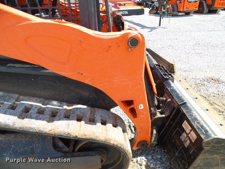 image for item DD1273 2015 Kubota SVL75-2 skid steer