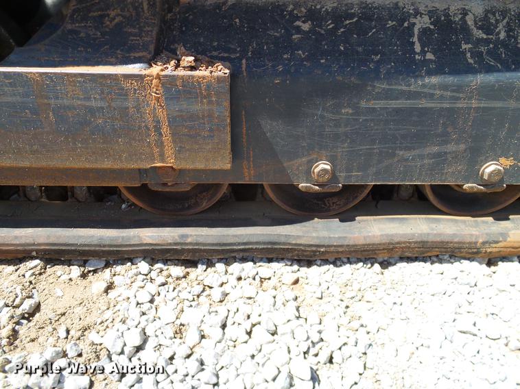 image for item DD1273 2015 Kubota SVL75-2 skid steer